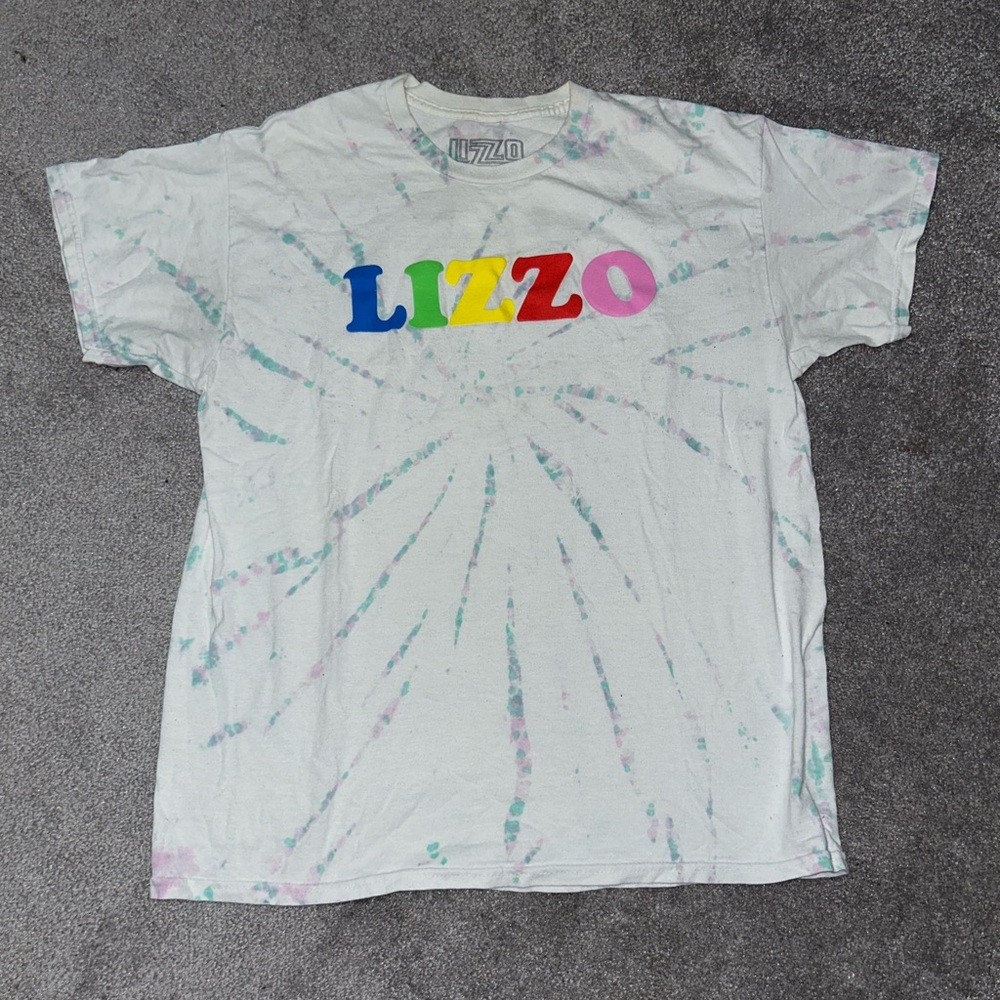 Lizzo large tiedye white UR SPECIAL T-shirt